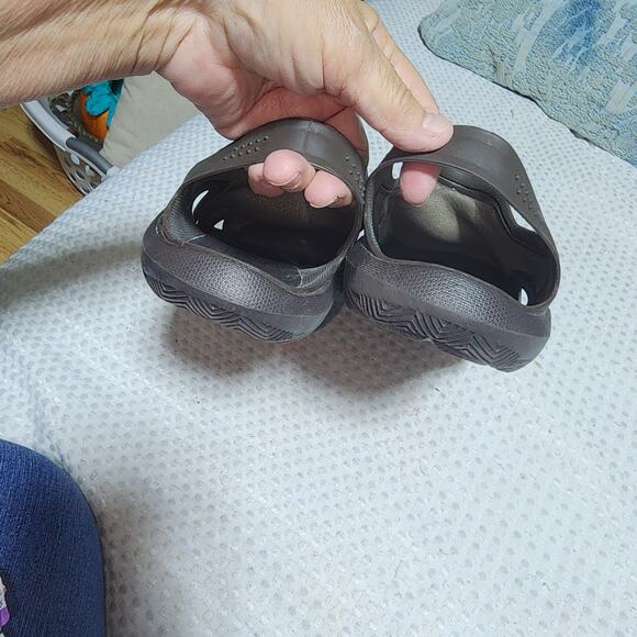 CROCS EUC MENS SZ 10 SWIFTWATER MESH DECK SANDALS - Picture 8 of 8